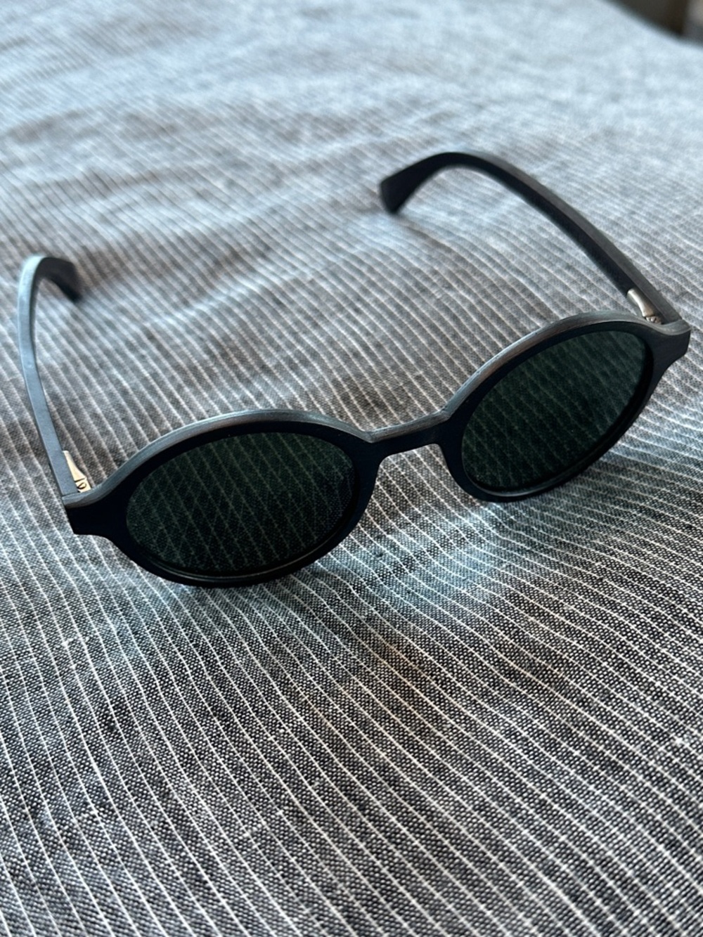 Chacana NYC Quilla Black Sunglasses - Picture 3 of 6